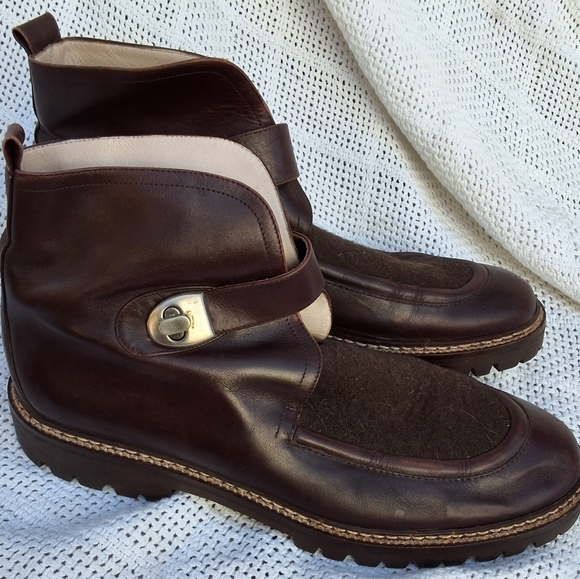 Via Spiga Shoes - Via Spiga Wool.leather kisslock brown  chuka boots 9.5